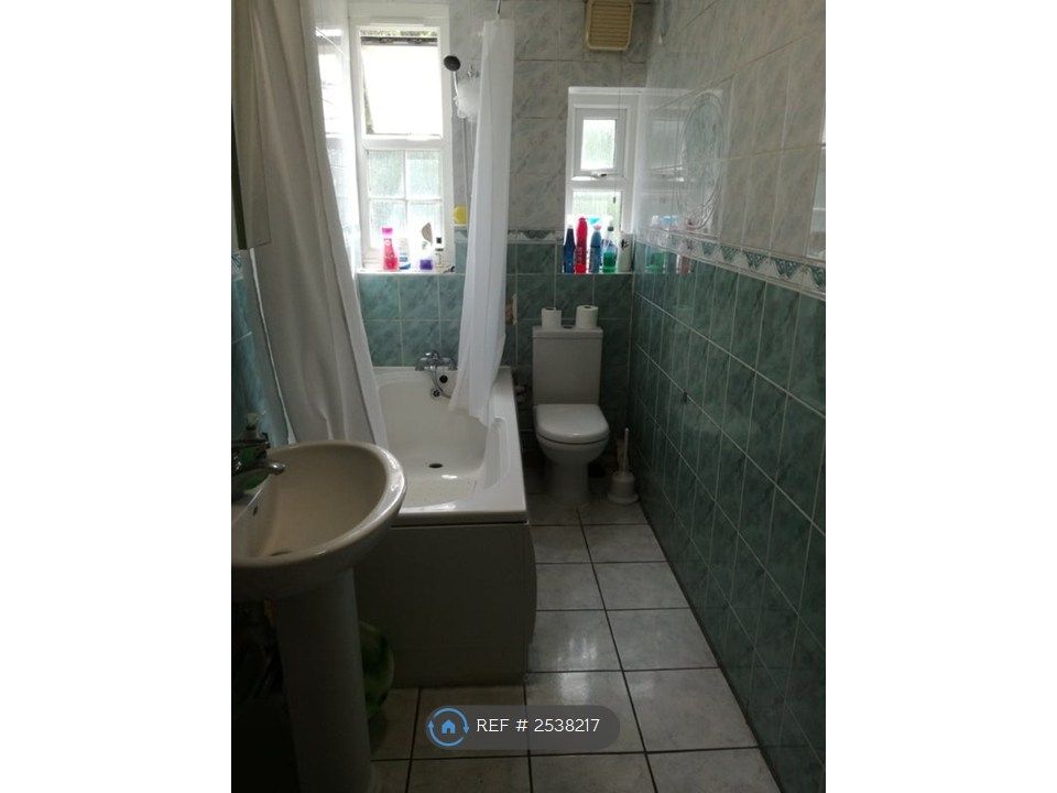 Property photo 3 of 4