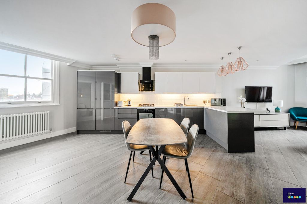 Property photo 2 of 14 Reception Room