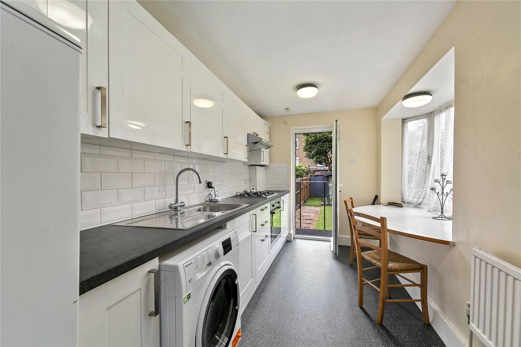 Property photo 3 of 7 Picture No. 08