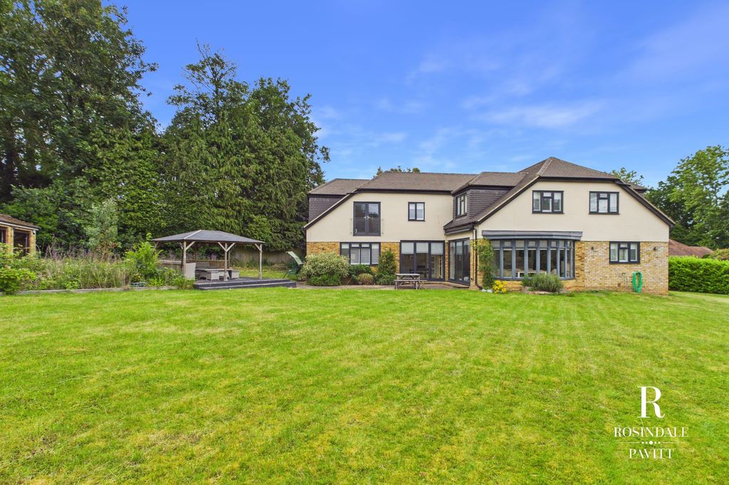 4 bed detached house for saleCoulsdon Lane, Chipstead CR5