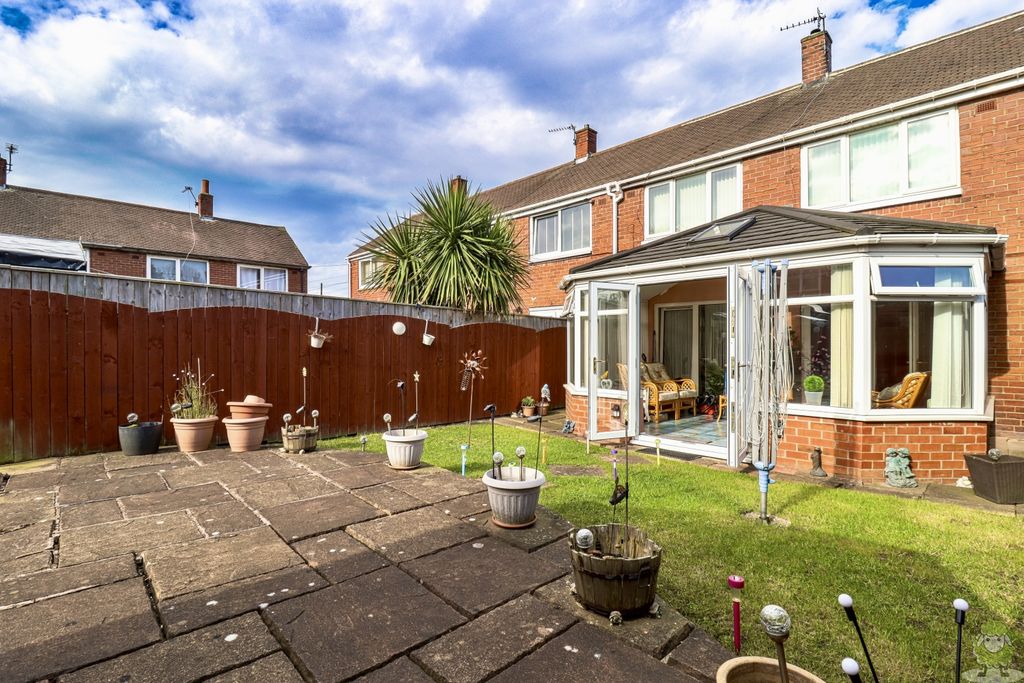 Property photo 1 of 12 B2