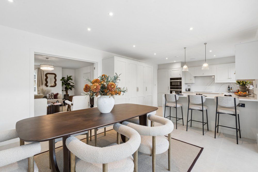 Property photo 2 of 16 Kitchen Dining Room