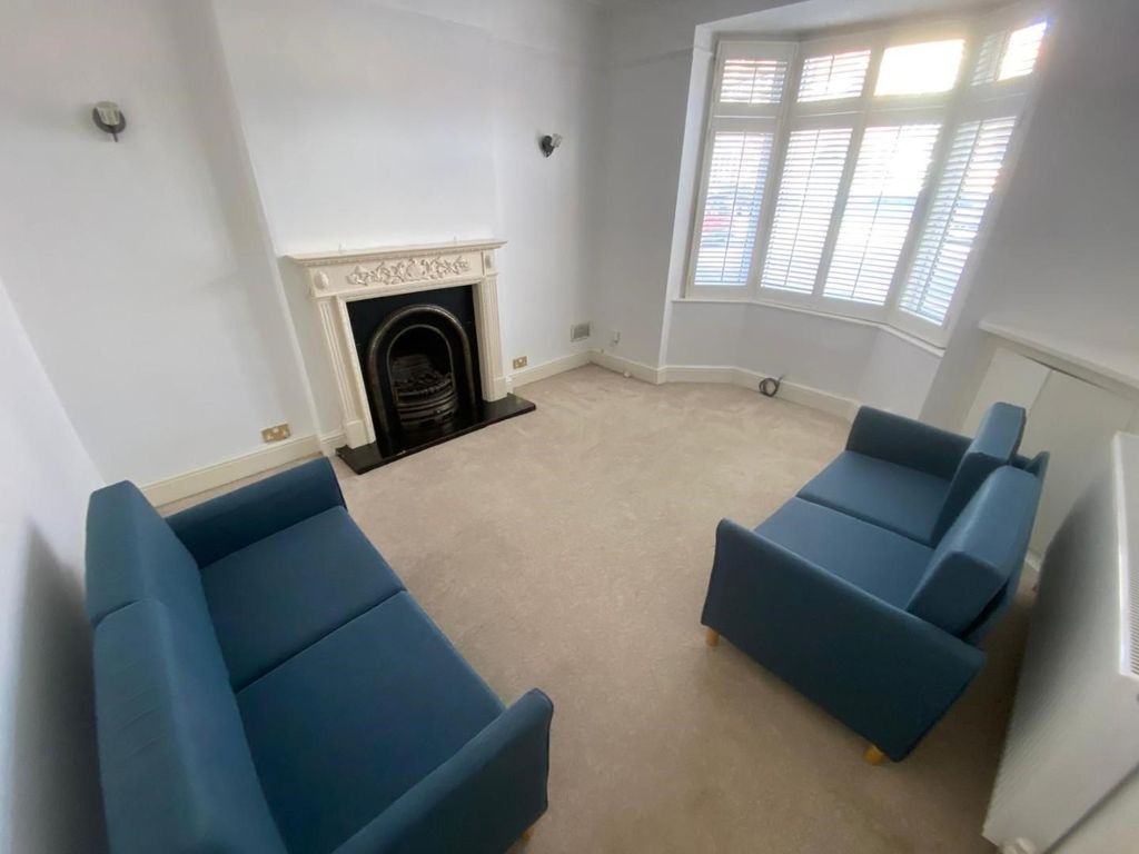 Property photo 2 of 17 31Abf976-Ffe3-4Ef9-8812-Bd5A3Aed6213.Jpeg