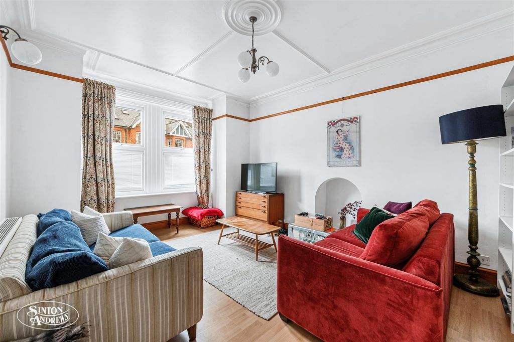 Property photo 2 of 15 34 Bramley Road-3.Jpg