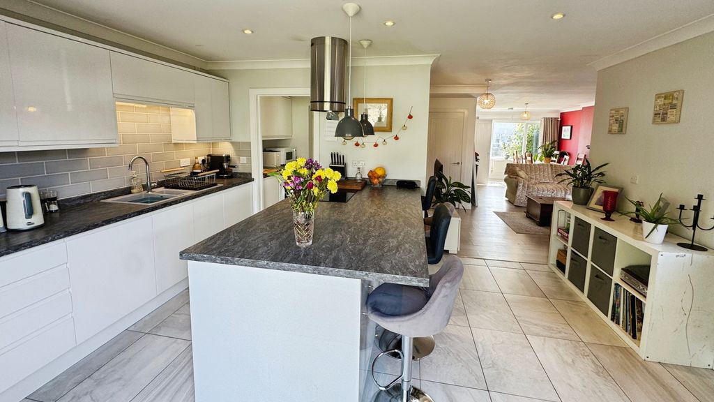 Property photo 2 of 15 Kitchen Family Room
