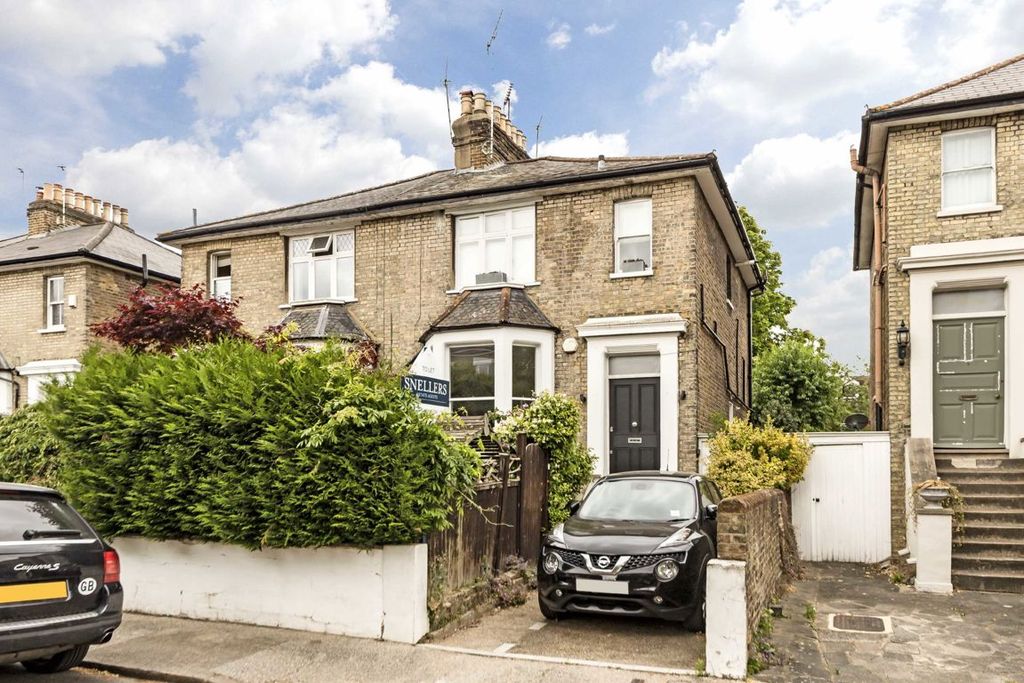 Property photo 1 of 7