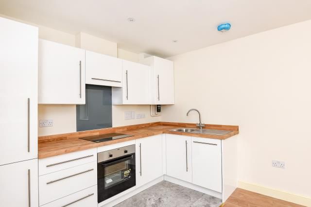 Property photo 2 of 10 Kitchen