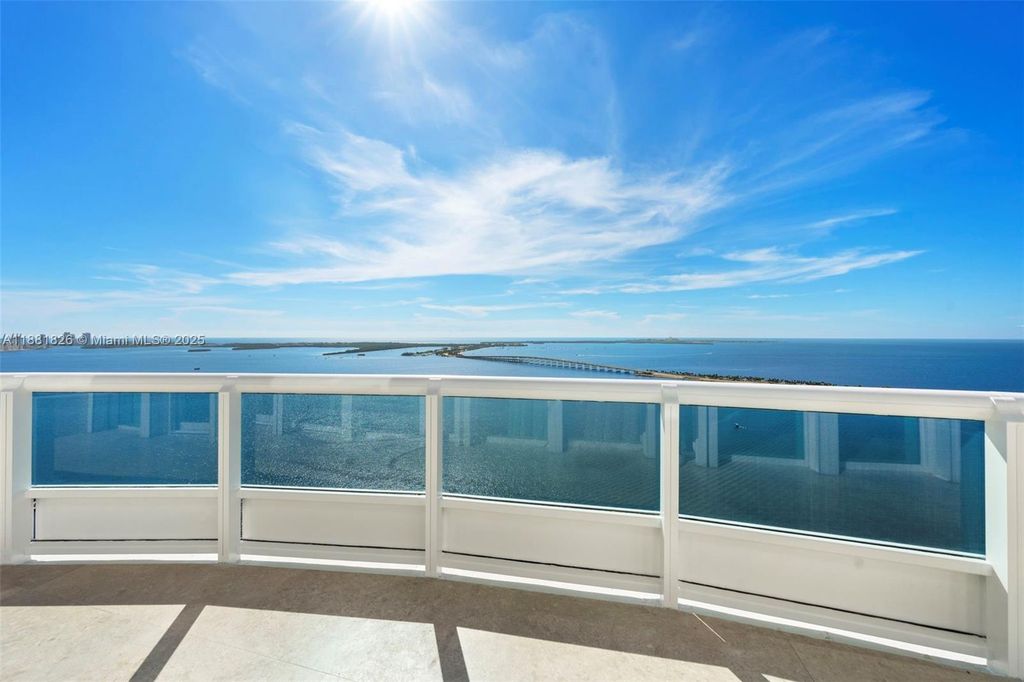 Property photo 2 of 49 <Alttext/>