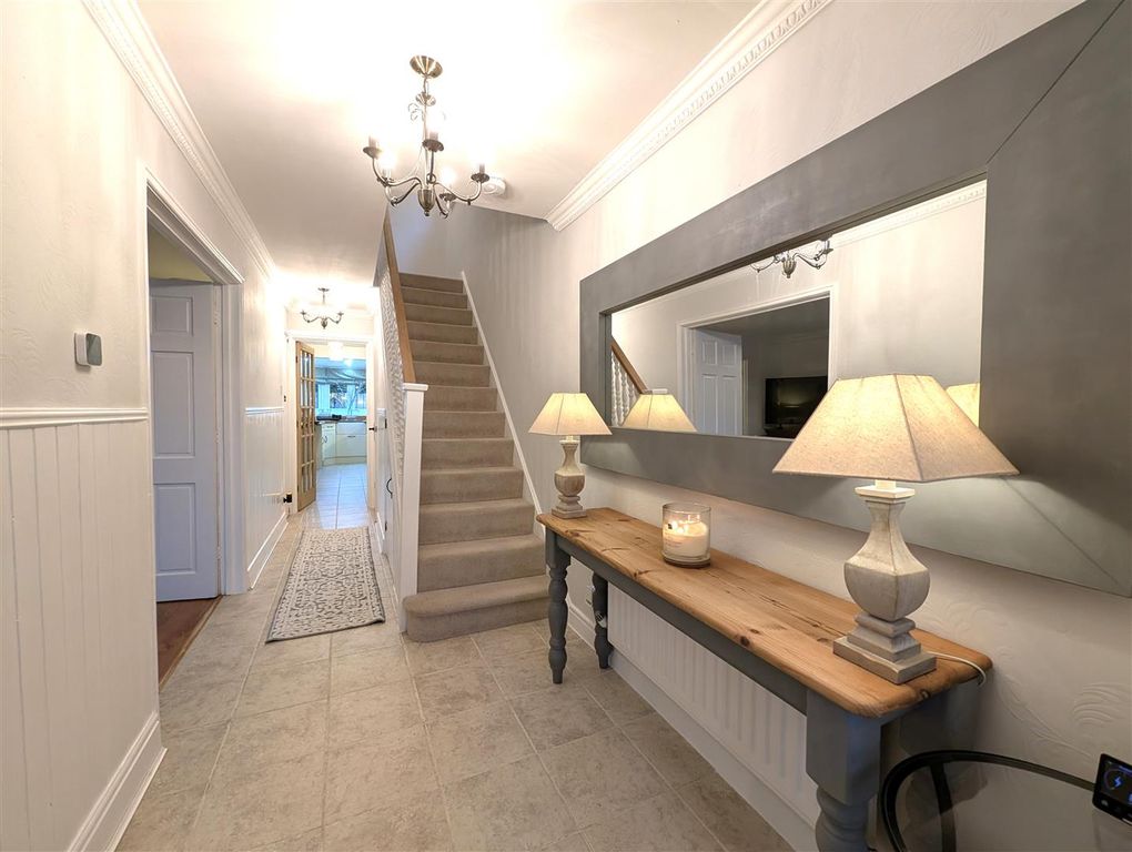 Property photo 2 of 15 Entrance Hallway