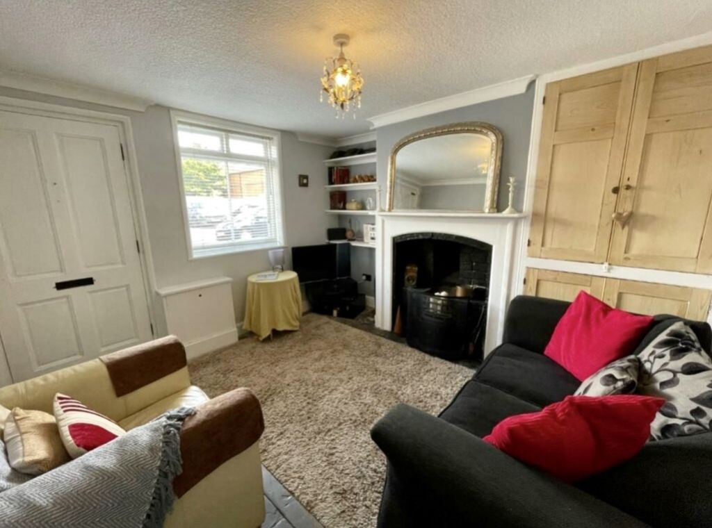 Property photo 2 of 9 Lrg_Mulberry St Sit 2