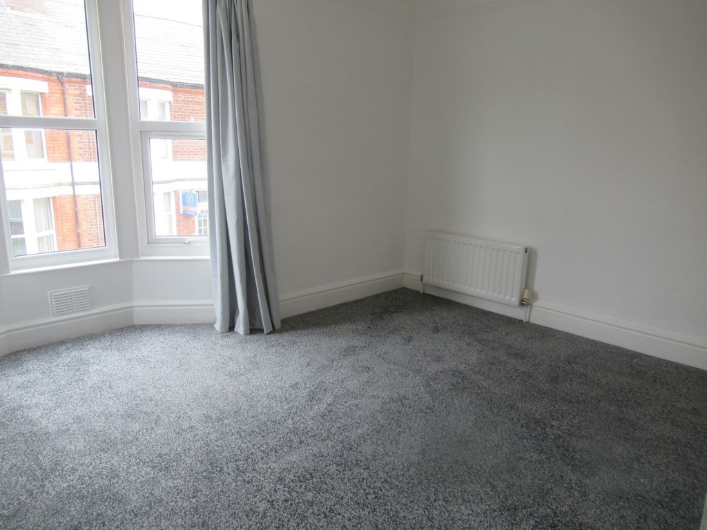 Property photo 3 of 5 Front Bedroom