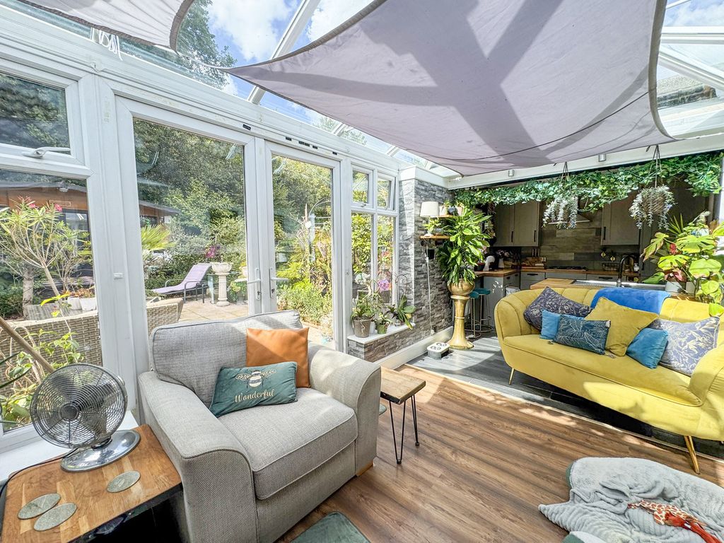 Property photo 3 of 26