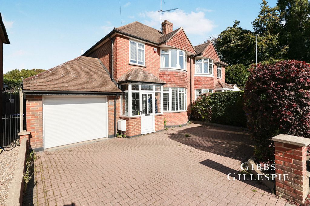 Property photo 1 of 10 Photo