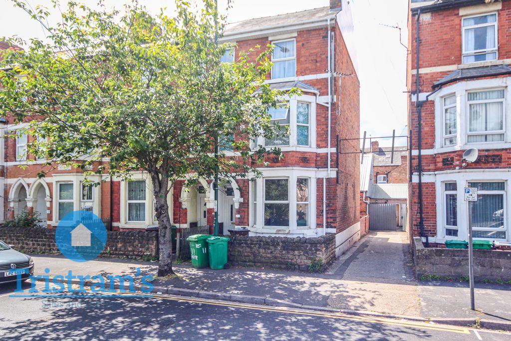 Property photo 1 of 5