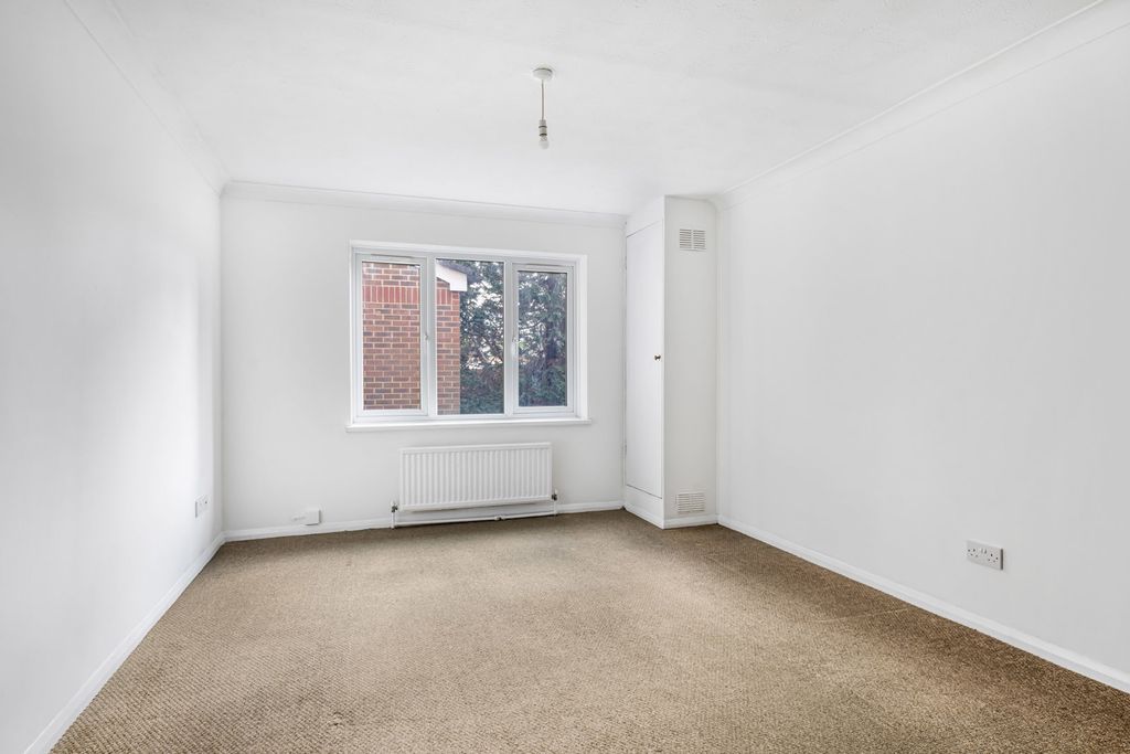 Property photo 3 of 10 Reception Room