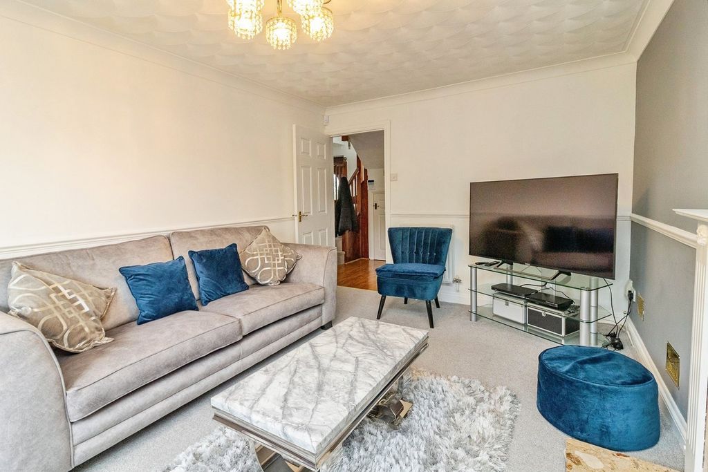 Property photo 3 of 20