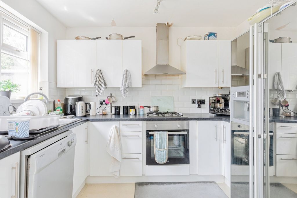 Property photo 3 of 17 Pbox-Img.Jpg