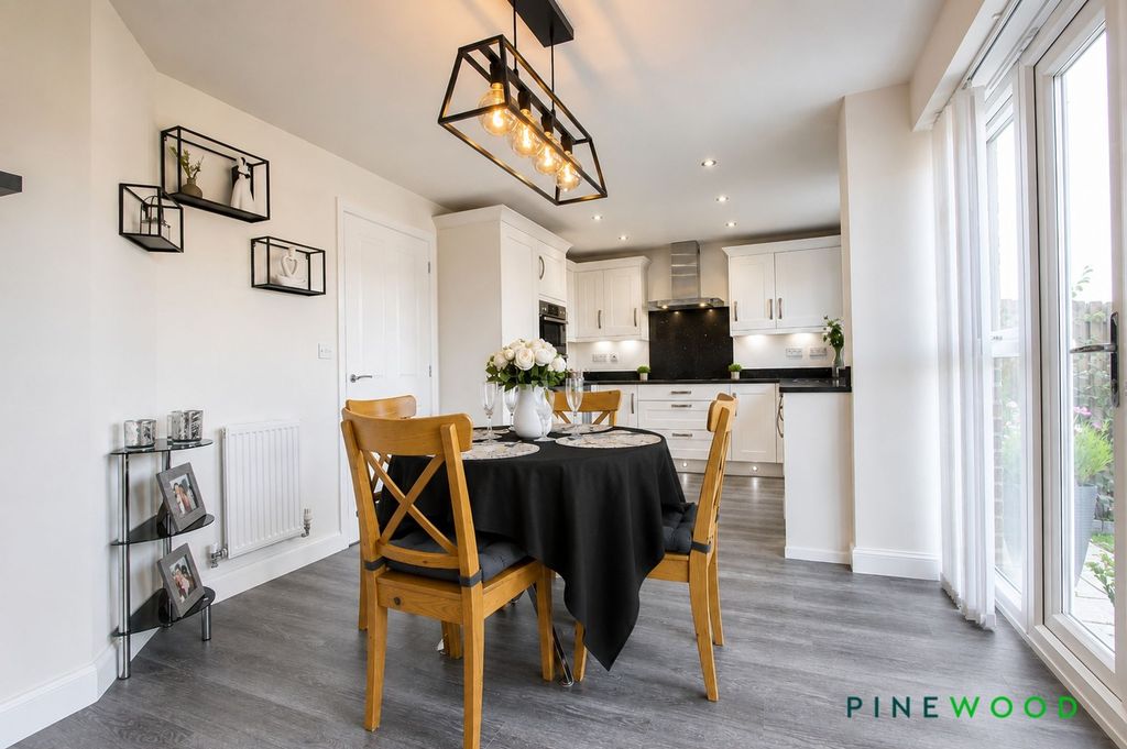 Property photo 3 of 35 Kitchen Diner