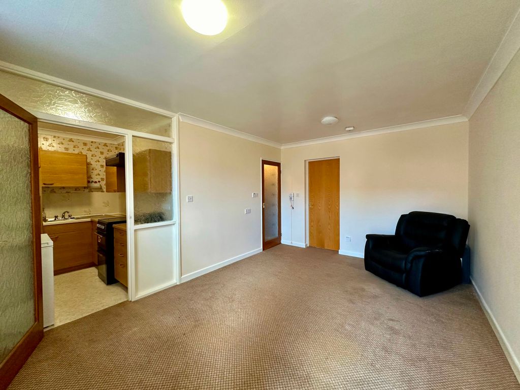 Property photo 3 of 19