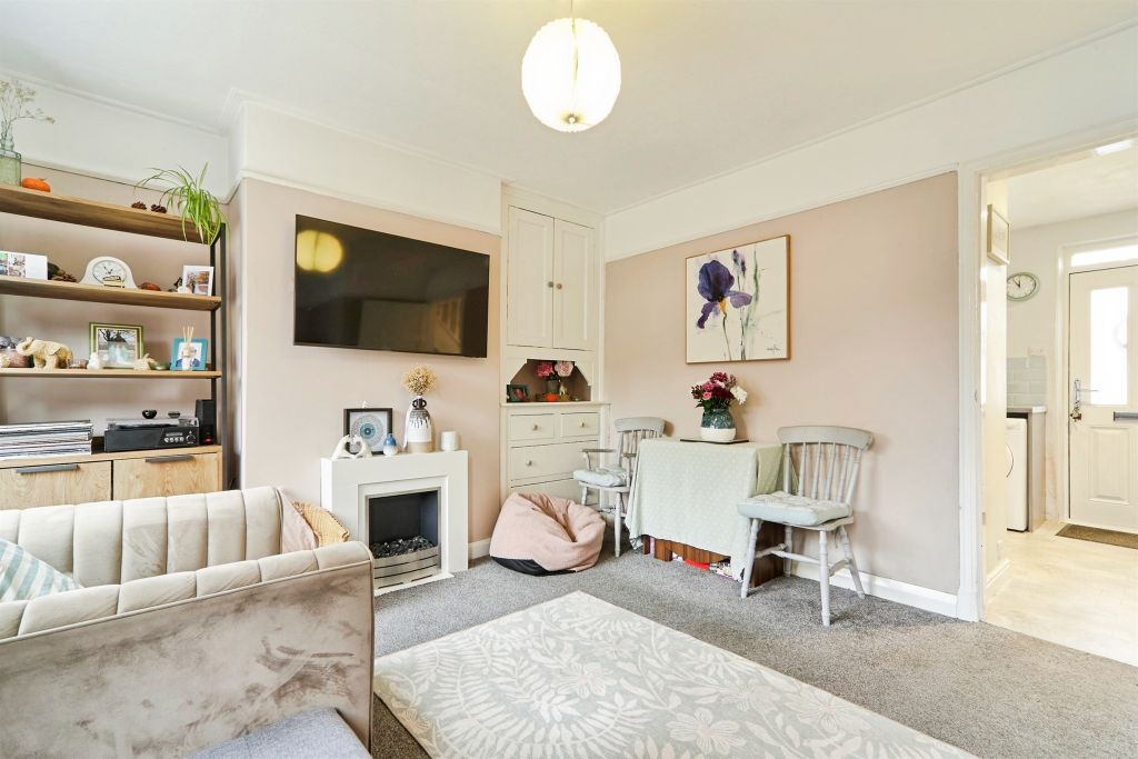 Property photo 3 of 17