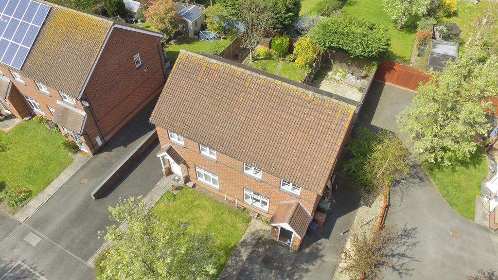 Property photo 2 of 15