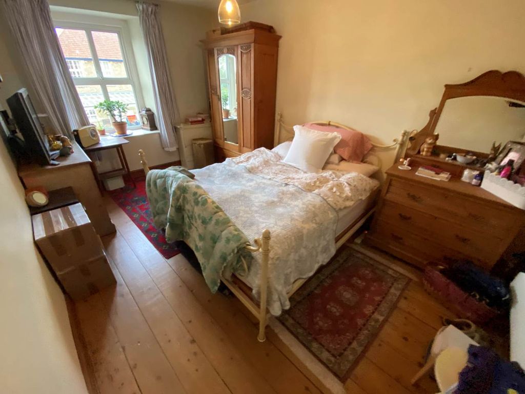Property photo 3 of 8 Bedroom One