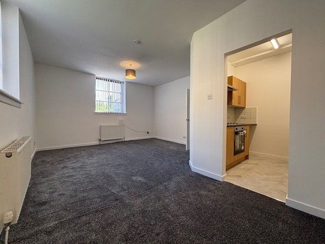 Property photo 3 of 9 Lounge