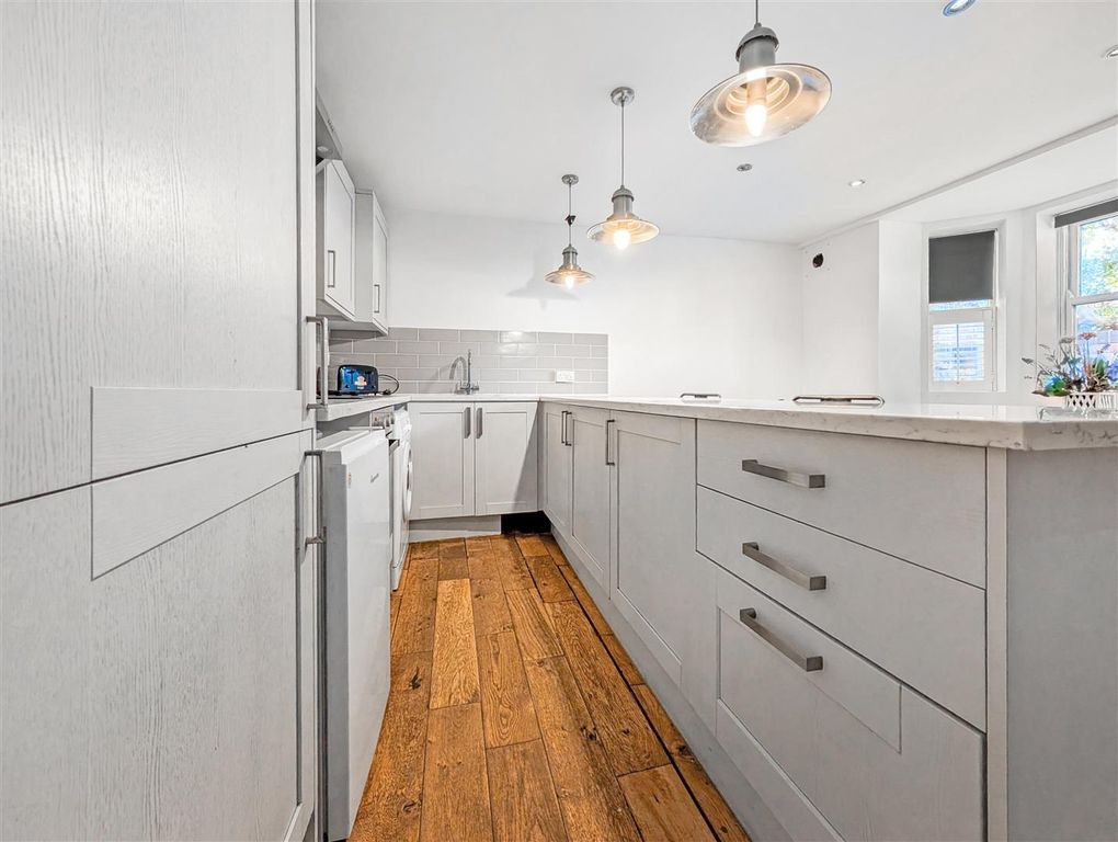 Property photo 2 of 12 Pxl_20251121_113825045Mp.Jpg