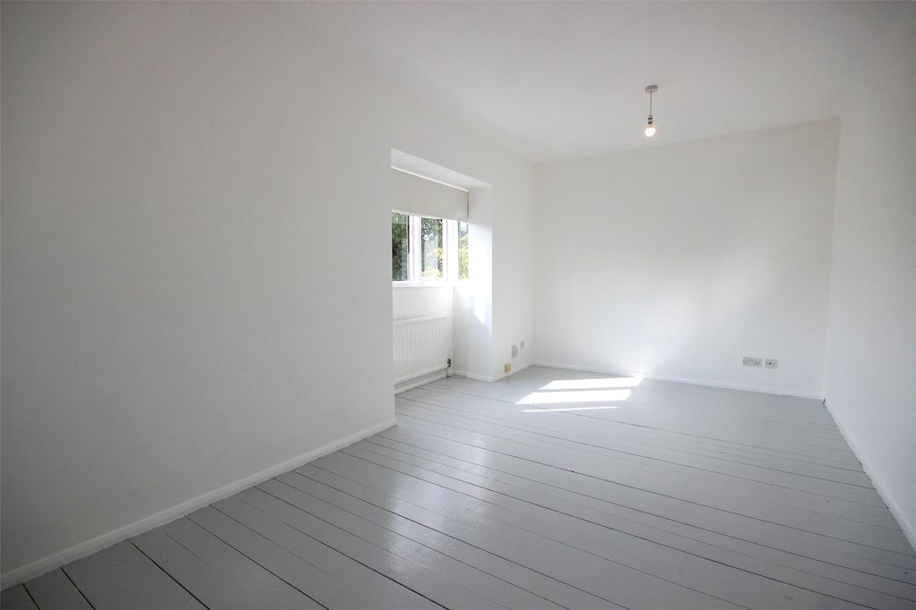 Property photo 3 of 9 Picture No. 07