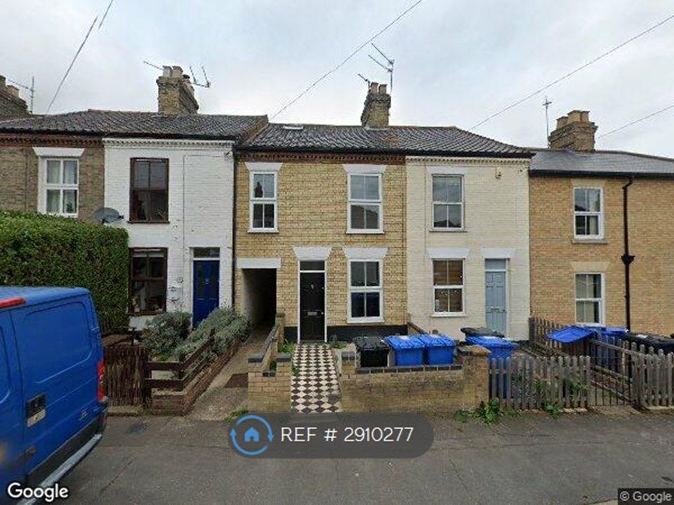 Property photo 2 of 7