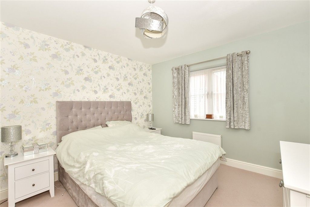 Property photo 1 of 14 Bedroom 1