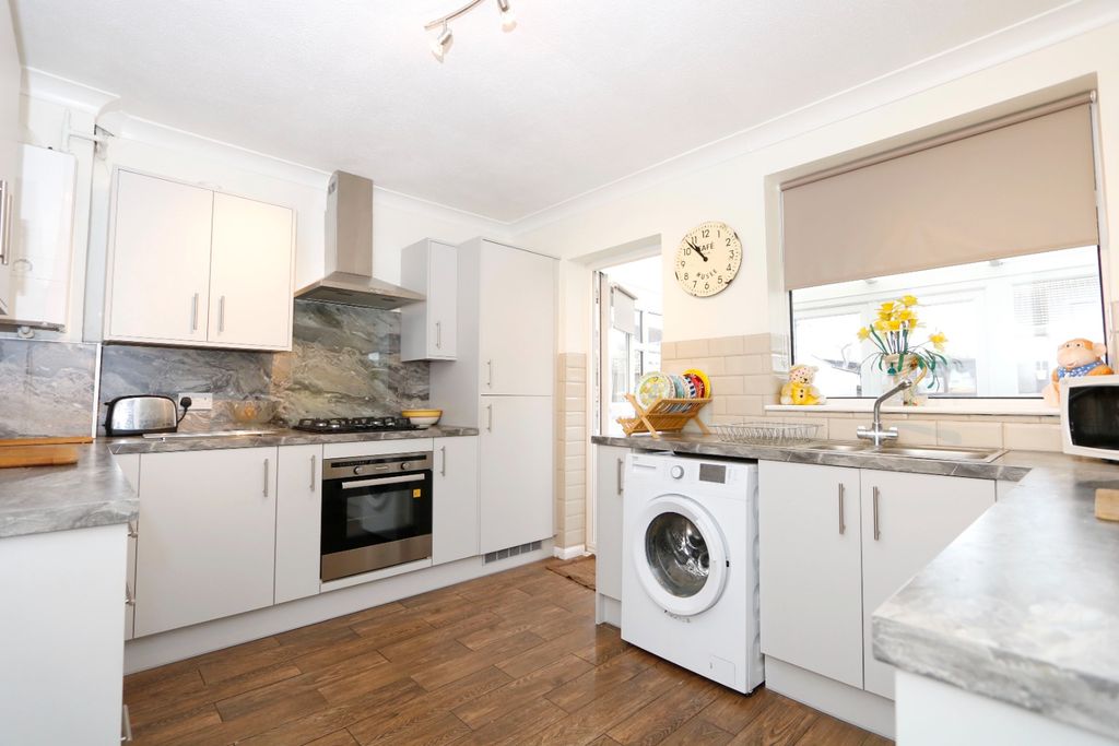 Property photo 2 of 16 2041555