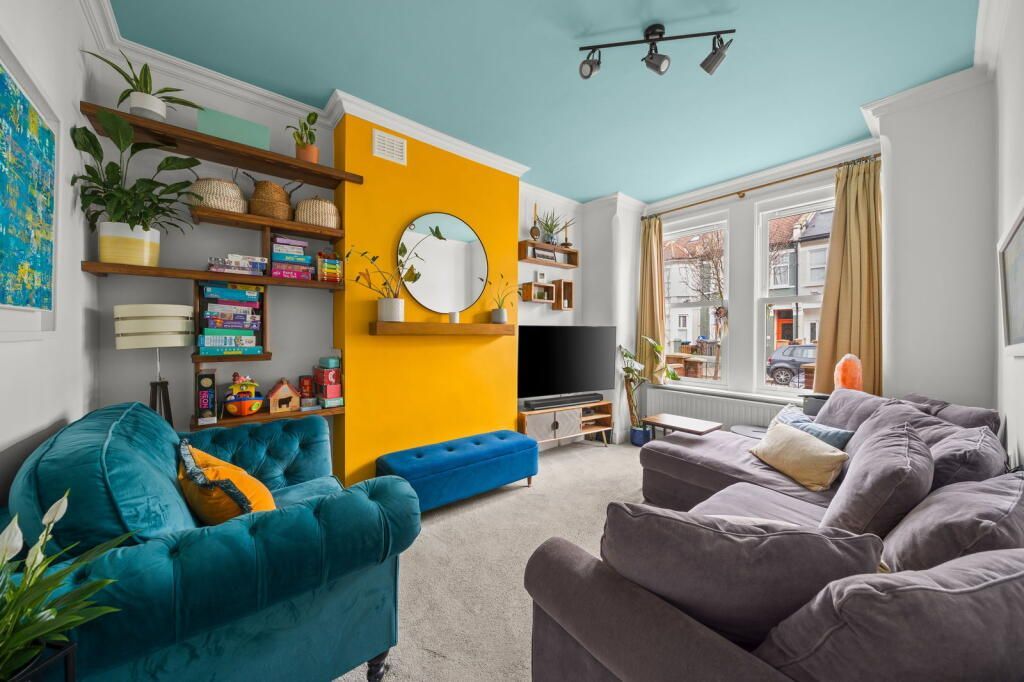 Property photo 1 of 14