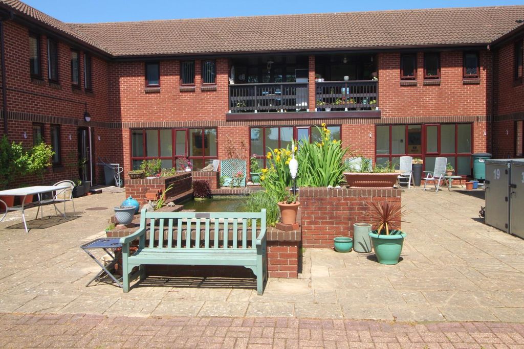 Property photo 1 of 16 Garden 3.Jpg
