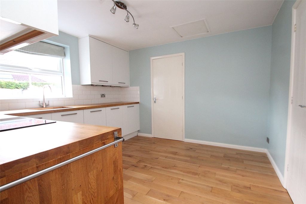 Property photo 3 of 15 Picture No. 04