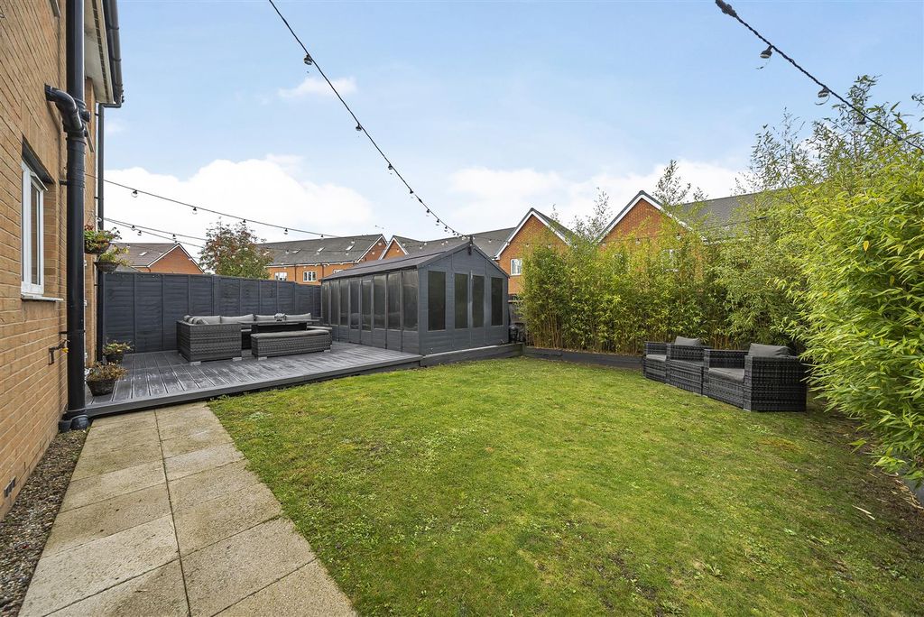 Property photo 2 of 27 Richborough Close Margate, 4 Bedroom Home For Sale