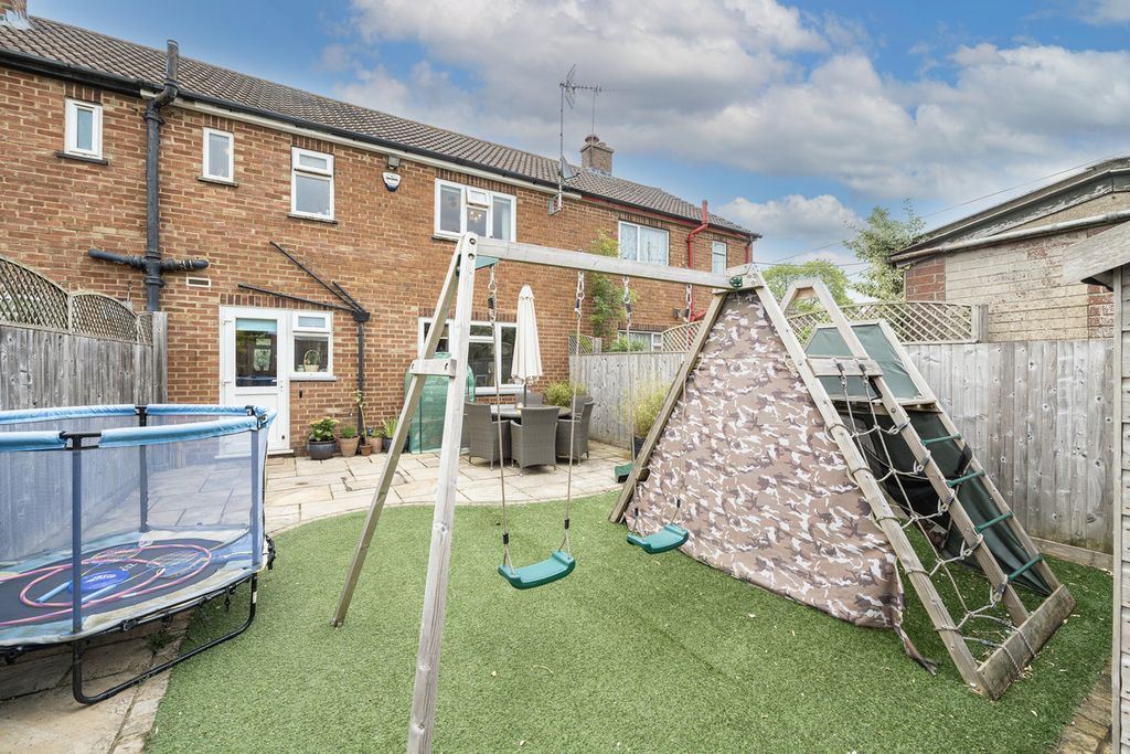 Property photo 3 of 16