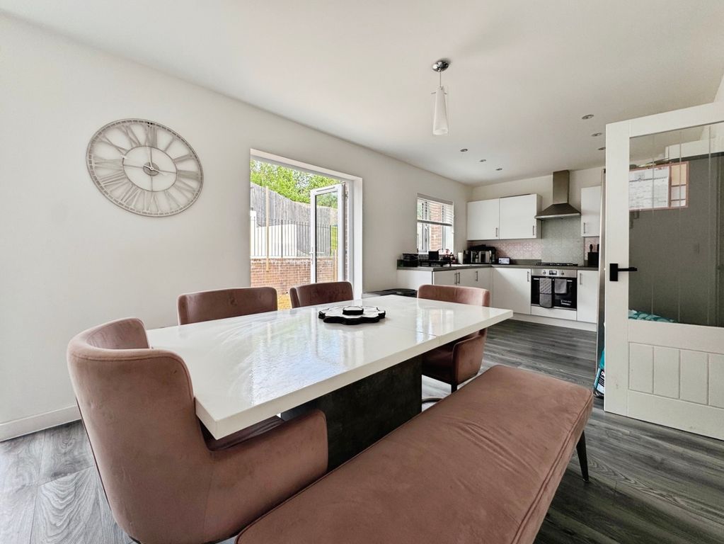 Property photo 3 of 35 5113875