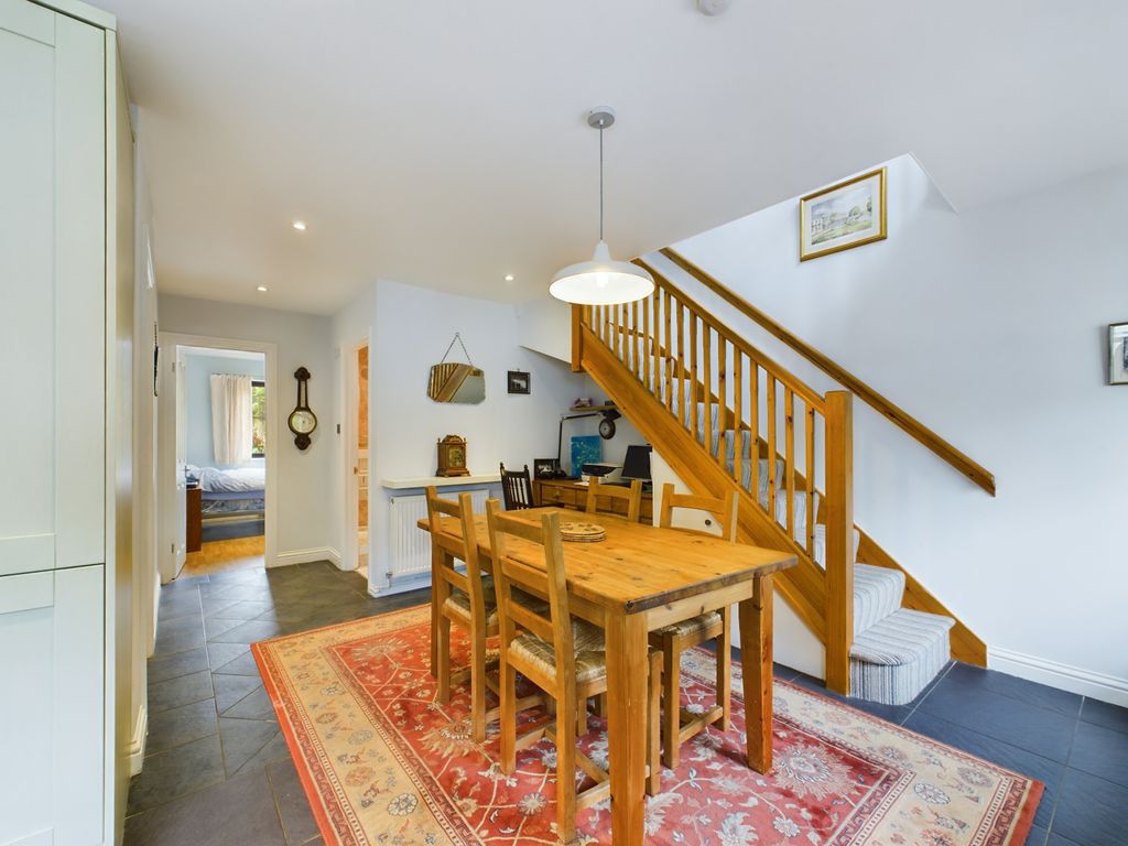 Property photo 1 of 14 Cam01740G0-Pr0030-Still003