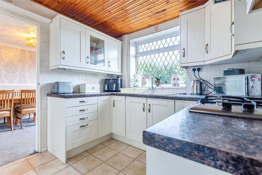 Property photo 3 of 22 Picture No. 23