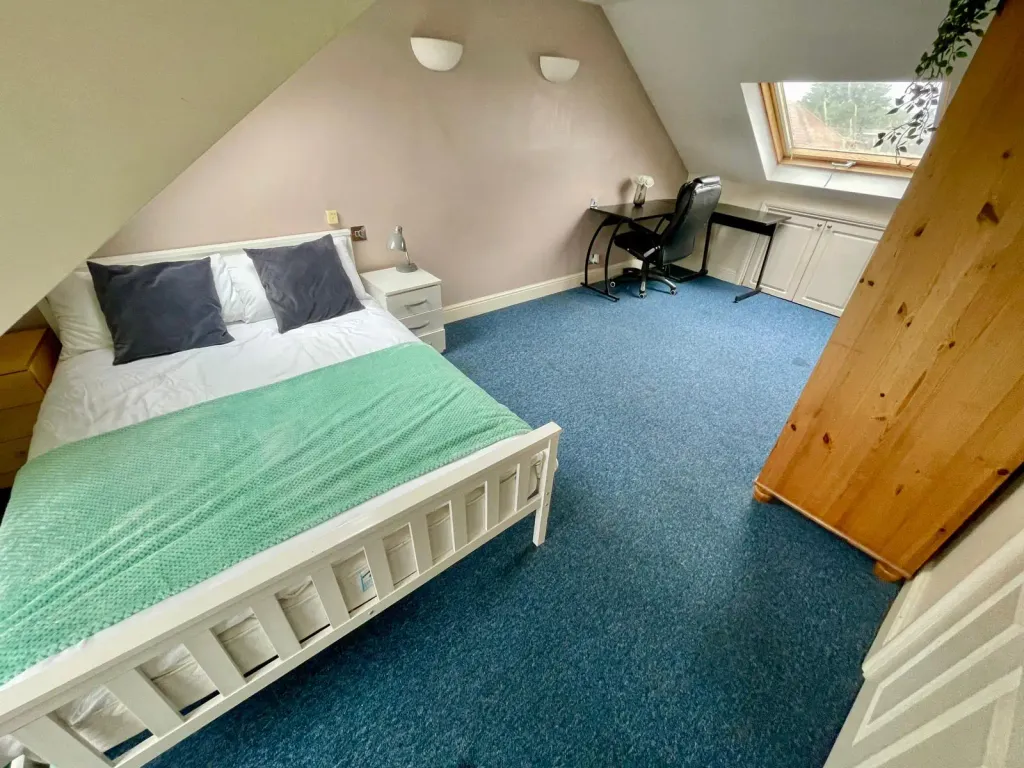 Property photo 2 of 6