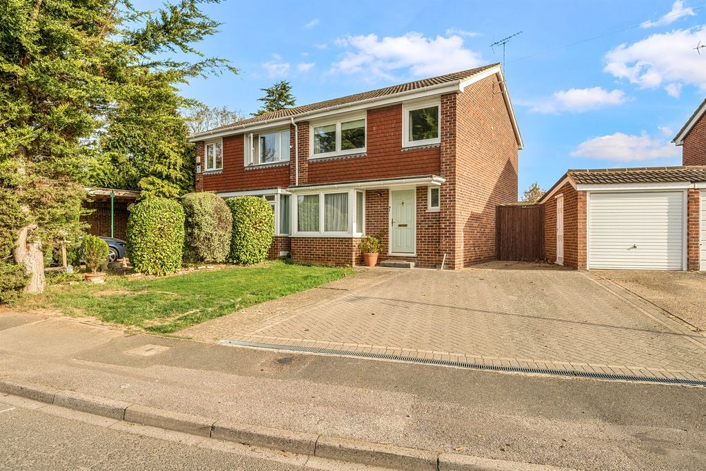 Property photo 1 of 12