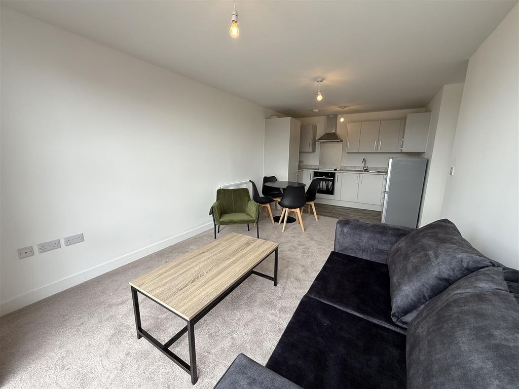 Property photo 3 of 16
