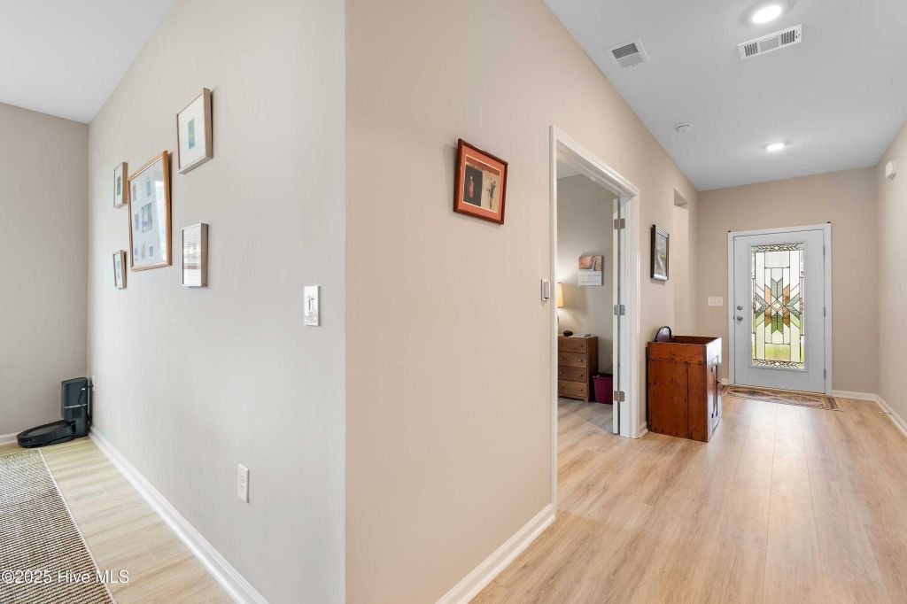 Property photo 3 of 25 <Alttext/>