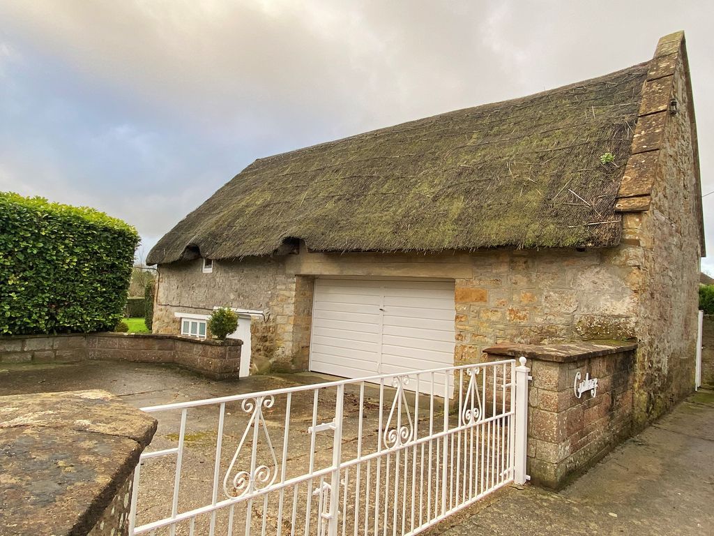 Property photo 3 of 14 Outbuilding