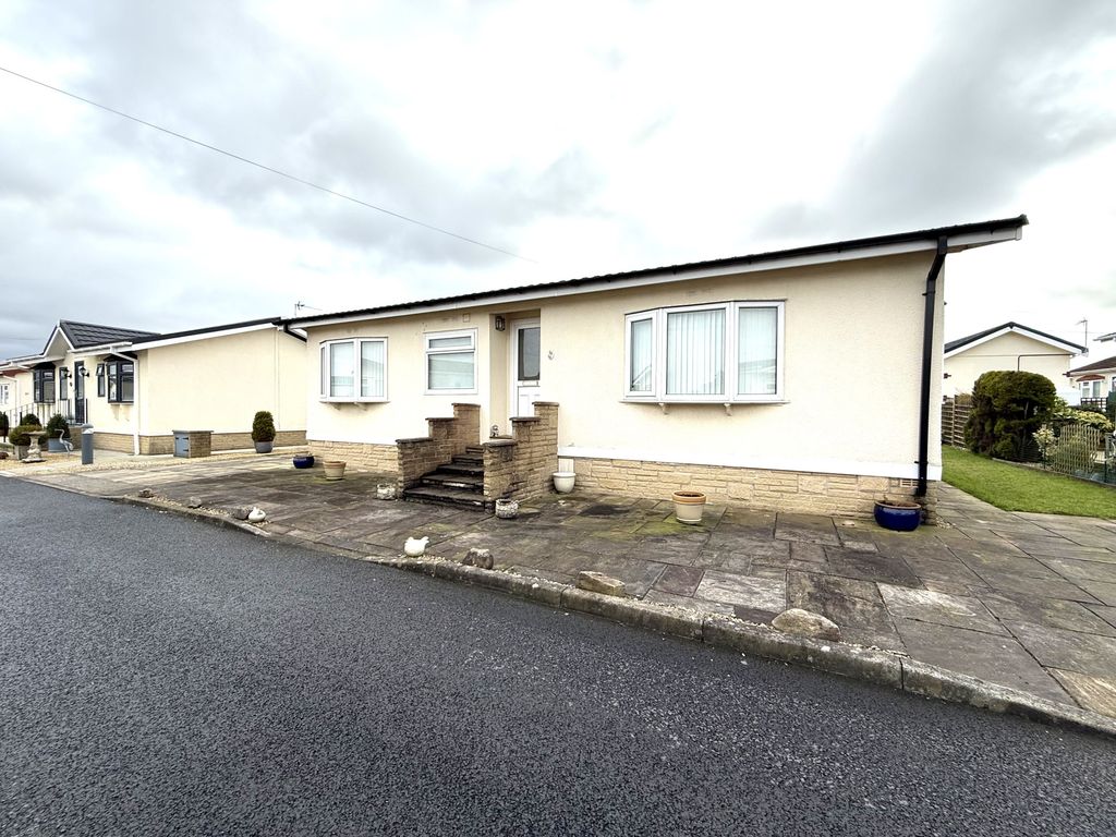 Property photo 1 of 26
