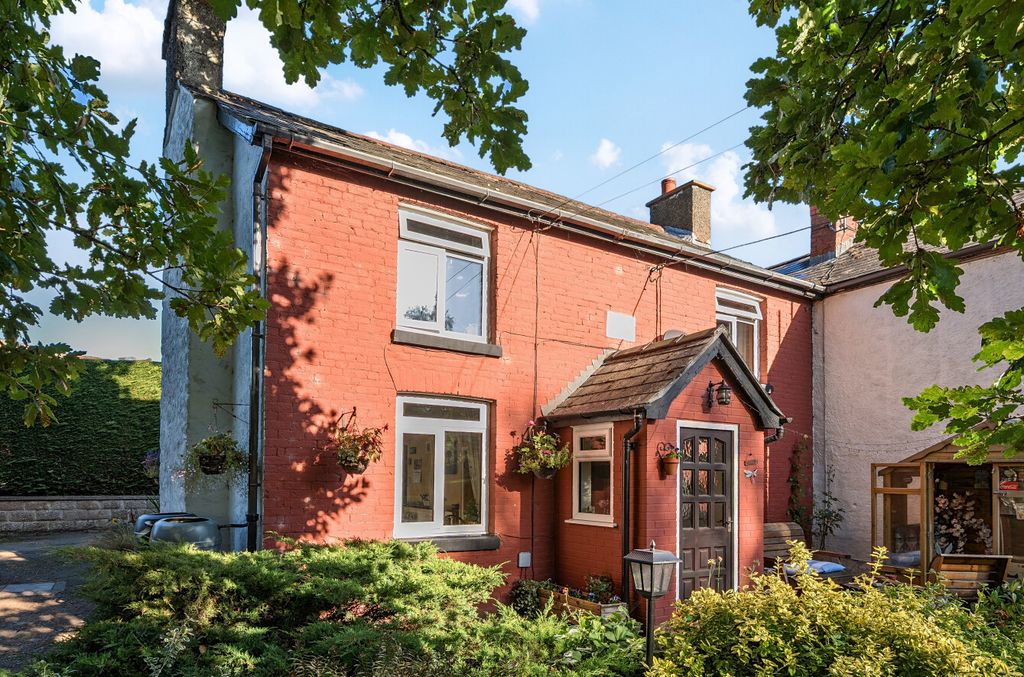 Property photo 2 of 20 1359874-17-68d579...