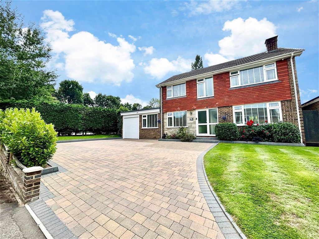 Property photo 1 of 14 Front