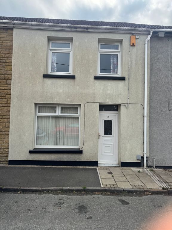 Property photo 1 of 13 Caerhendy Street