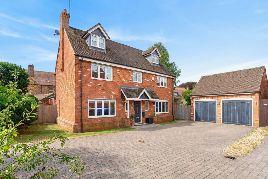 Property photo 1 of 35